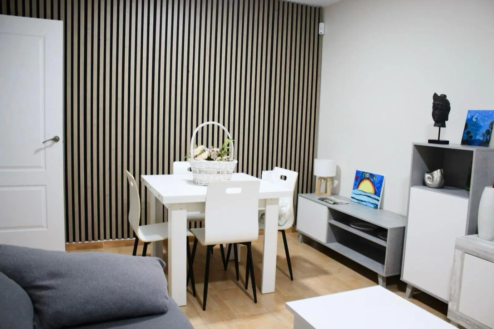 Piso De Diseno En El Centro De Cordoba By Bebalmy Apartment